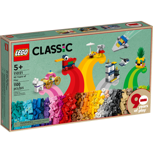 LEGO 11021 90 vuotta leikkien lumoissa